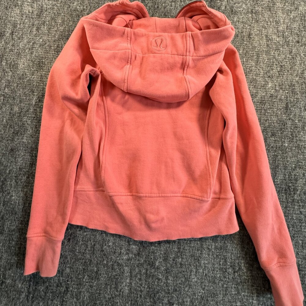 Lululemon Lipstick Scuba size 4 zip up hoodie with thumbholes - Picture 5 of 5